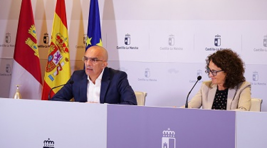 Castilla-La Mancha comienza la campaña de vacunación contra la gripe este viernes animando a la vacunación conjunta con la de Covid