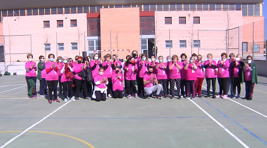 80 mayores de Camarena participan en el programa 'Tu salud en marcha'