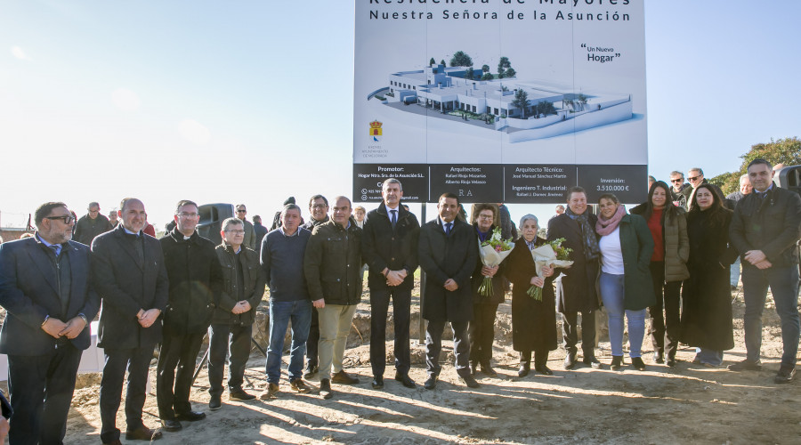 El Gobierno regional atiende la demanda de plazas asistenciales para mayores en Mejorada con la primera piedra de su futura residencia