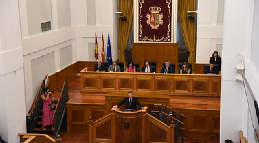 Emiliano García-Page presenta, para los próximos 4 años, una batería de medidas dotadas de presupuesto que blindan los servicios sociales y garantizan el crecimiento económico en Castilla-La Mancha